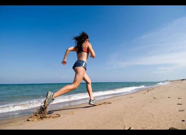 Пробежка вдоль моря