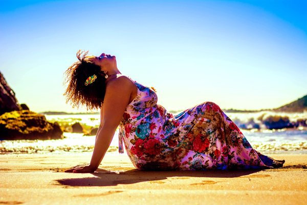 Девушка в платье