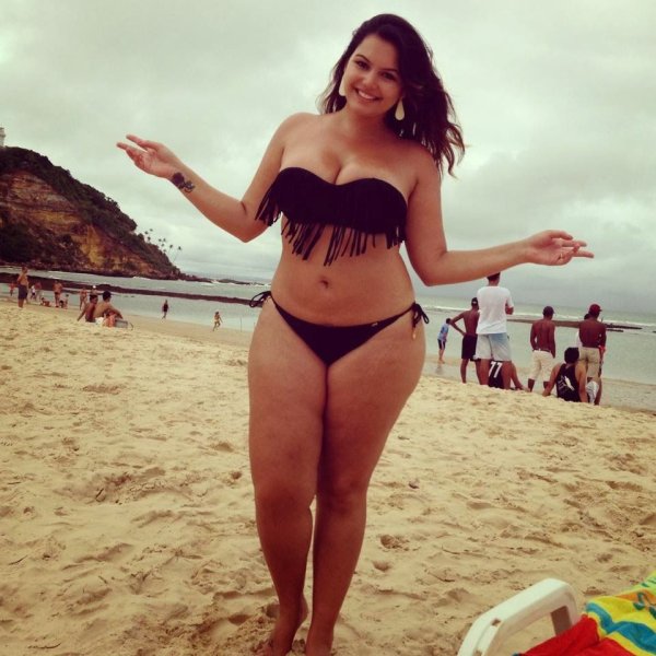 Ирина Дубцова толстая на пляже