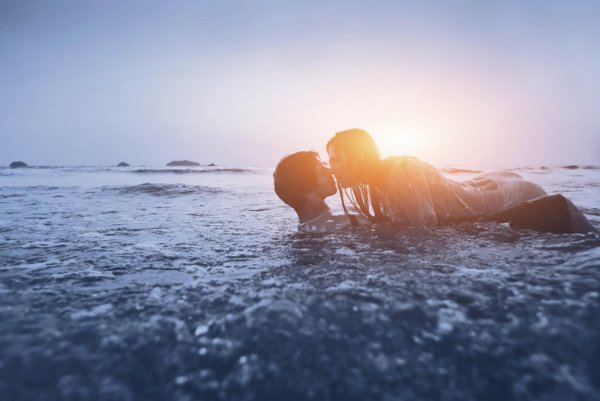 Пара на море