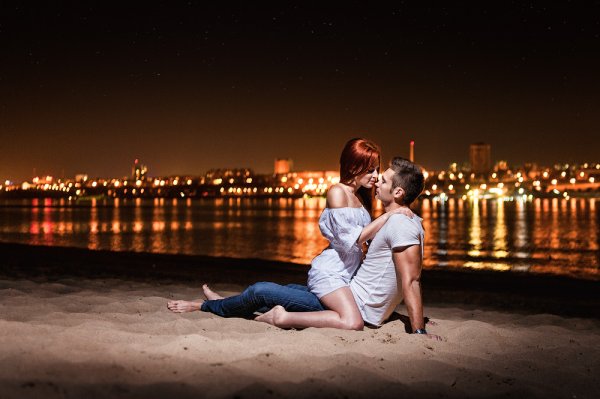 Романтическая прогулка по набережной