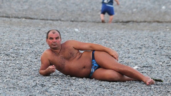 Российский мужчина на пляже