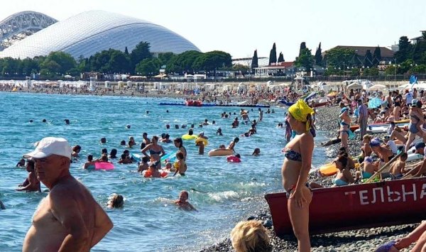 Пляж Сириус Адлер народ