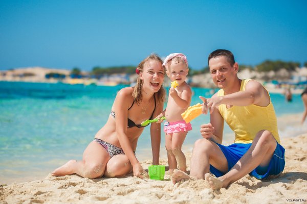 Семья на Кипре