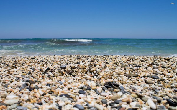 Геленджик галечный пляж