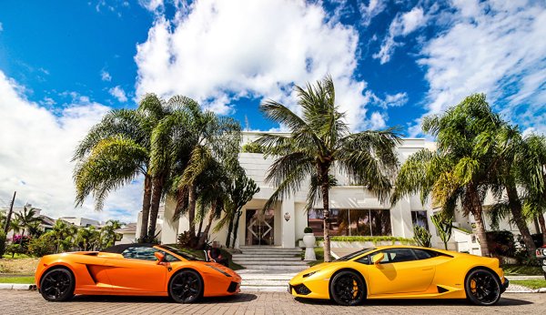 Ламборджини Дубаи море